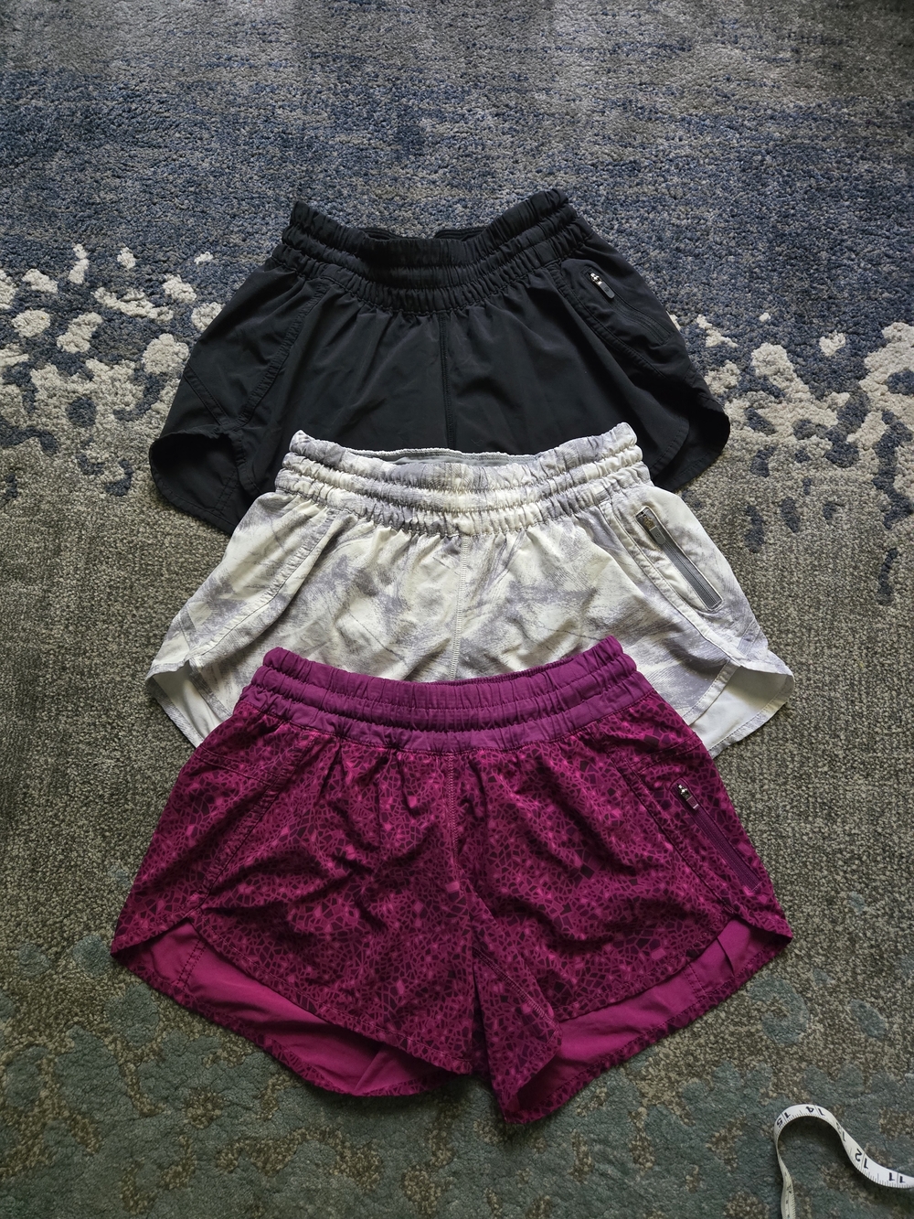 Lululemon Tracker Short III Womens Size 6